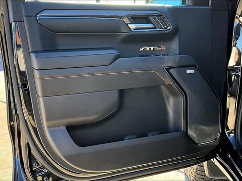 Certified 2022 GMC Sierra 1500 AT4 w/ AT4 Preferred Package image 21