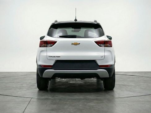 Used 2025 Chevrolet TrailBlazer LT image 7