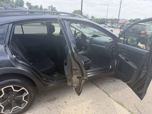 Used 2013 Subaru Crosstrek 2.0i Premium w/ Popular Pkg 2 AWD/4WD image 17