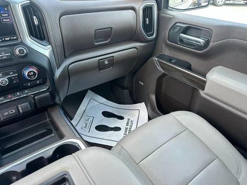 Used 2022 Chevrolet Silverado 1500 RST w/ Convenience Package II AWD/4WD image 15
