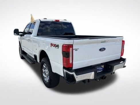 Used 2026 Ford F250 Lariat w/ Lariat Premium Package AWD/4WD image 7