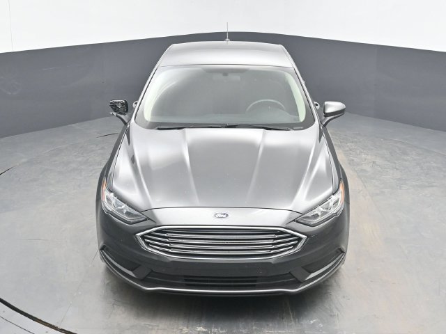 Used 2017 Ford Fusion SE w/ Fusion SE Technology Package FWD image 14