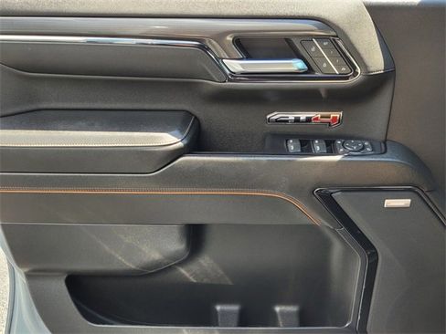 Used 2024 GMC Sierra 1500 AT4 w/ Technology Package image 32