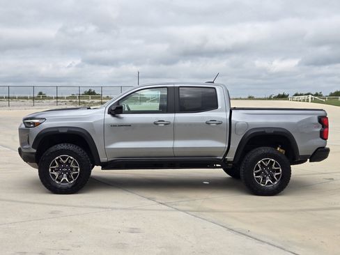 Used 2023 Chevrolet Colorado ZR2 w/ ZR2 Convenience Package III AWD/4WD image 5