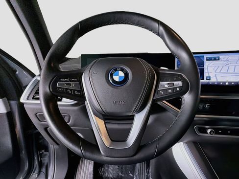 Used 2024 BMW X5 xDrive50e w/ Executive Package AWD/4WD image 11