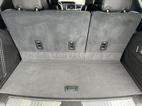 Used 2021 GMC Yukon Denali AWD/4WD image 19