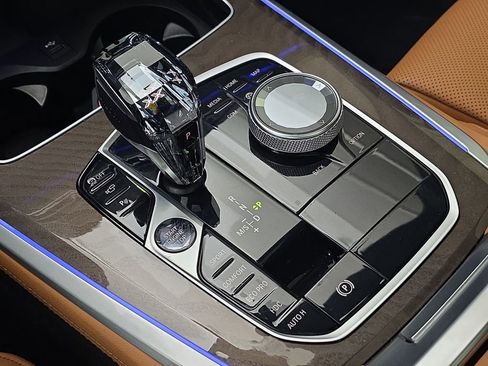 Used 2023 BMW X5 xDrive40i w/ Executive Package image 21