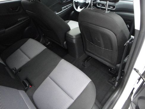 Used 2021 Hyundai Kona SEL Plus w/ Cargo Package AWD/4WD image 14