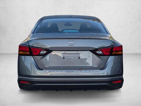 Certified 2025 Nissan Altima 2.5 S FWD image 6