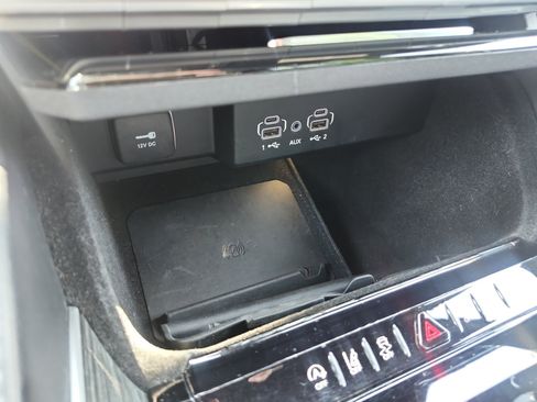 Used 2022 Jeep Wagoneer Series II RWD image 23