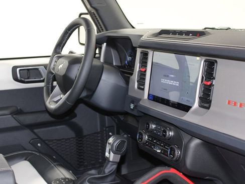 New 2026 Ford Bronco Outer Banks AWD/4WD image 30