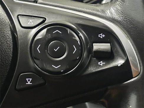 Used 2020 Buick Enclave Essence image 28