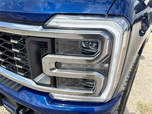 Certified 2026 Ford F250 Platinum w/ Platinum Plus Package image 37