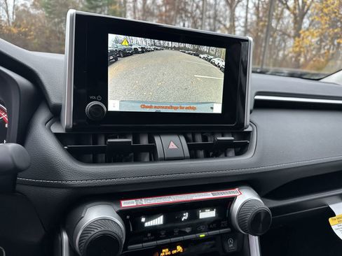 Certified 2025 Toyota RAV4 LE image 19