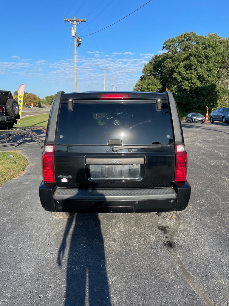 Used 2007 Jeep Commander Sport AWD/4WD image 4