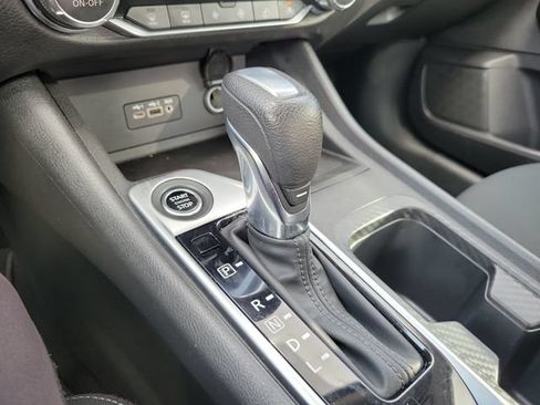 Used 2022 Nissan Sentra SV w/ All-Weather Package FWD image 24