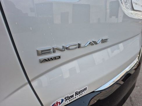 Used 2024 Buick Enclave Essence w/ Sport Touring Edition AWD/4WD image 31