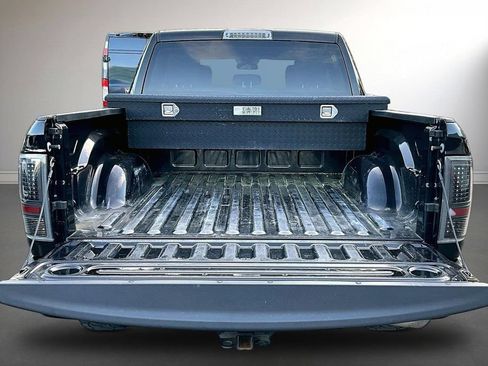 Used 2018 RAM 1500 Express w/ Black Ram 1500 Express Group AWD/4WD image 7