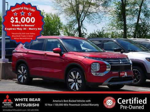 Used 2025 Mitsubishi Outlander SE AWD/4WD image 1