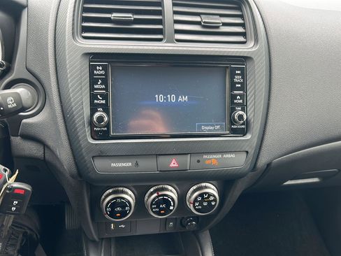Used 2024 Mitsubishi Outlander Sport ES AWD/4WD image 12