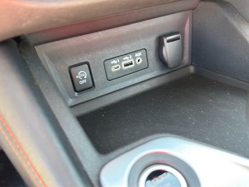Certified 2025 Nissan Sentra SR w/ SR Premium Package FWD image 26