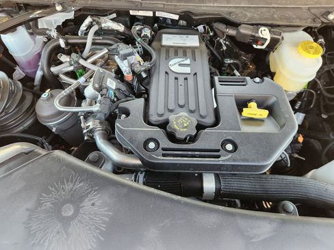 New 2026 RAM 3500 Tradesman AWD/4WD image 24