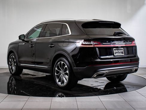 Used 2022 Lincoln Nautilus Reserve w/ Equipment Group 201A image 6