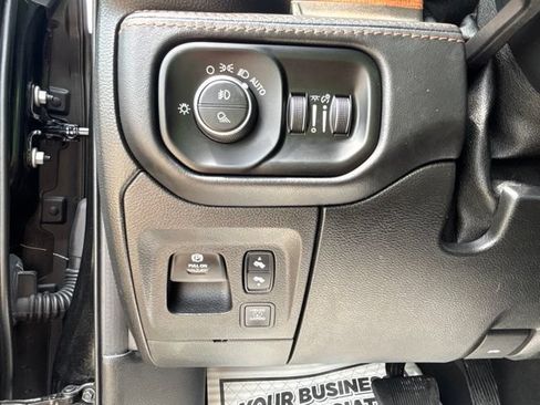 Used 2021 RAM 1500 Limited AWD/4WD image 13