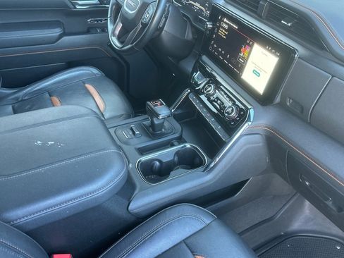 Used 2023 GMC Sierra 1500 AT4 w/ AT4 Premium Package image 18