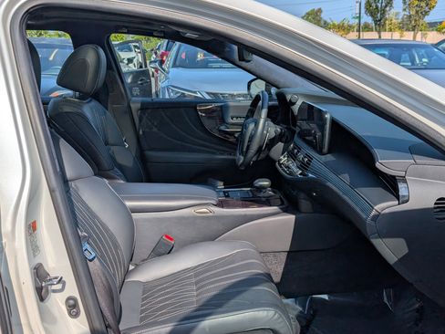 Certified 2022 Lexus LS 500 AWD w/ Interior Upgrade Package image 11