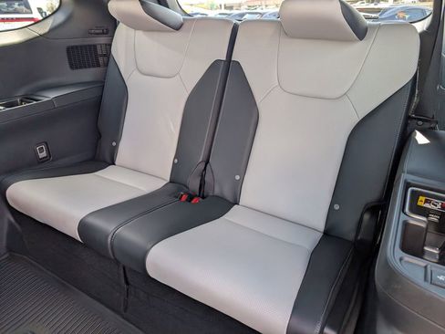 New 2026 Lexus TX 500h AWD image 17