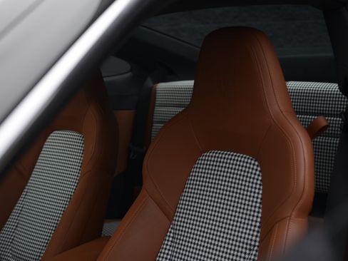 Certified 2023 Porsche 911 Carrera 4S AWD/4WD image 17