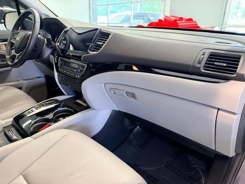 Used 2021 Honda Pilot Touring image 29