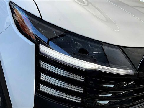 New 2026 Nissan Kicks SV image 18