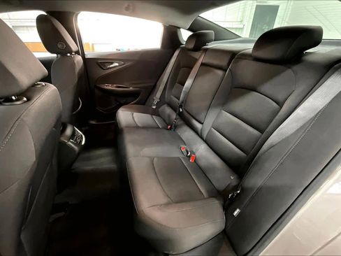 Used 2023 Chevrolet Malibu LT image 28