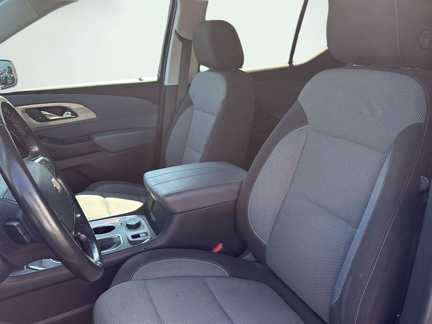 Used 2021 Chevrolet Traverse LT w/ LPO, Floor Liner Package AWD/4WD image 11