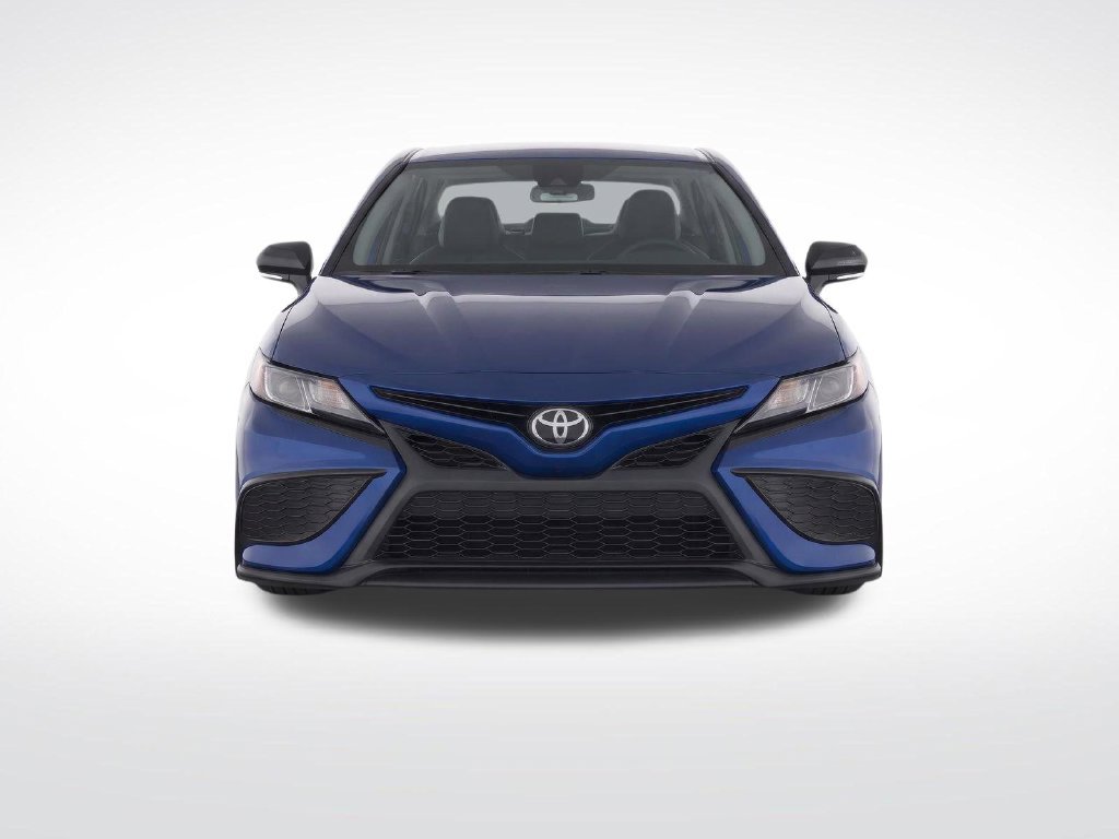 Used 2023 Toyota Camry SE w/ Convenience Package FWD image 5