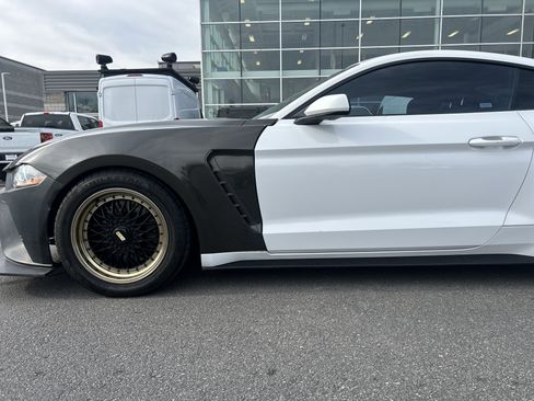 Used 2018 Ford Mustang GT image 9