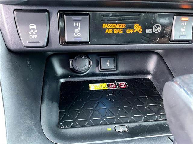 Used 2022 Toyota RAV4 XSE AWD/4WD image 26