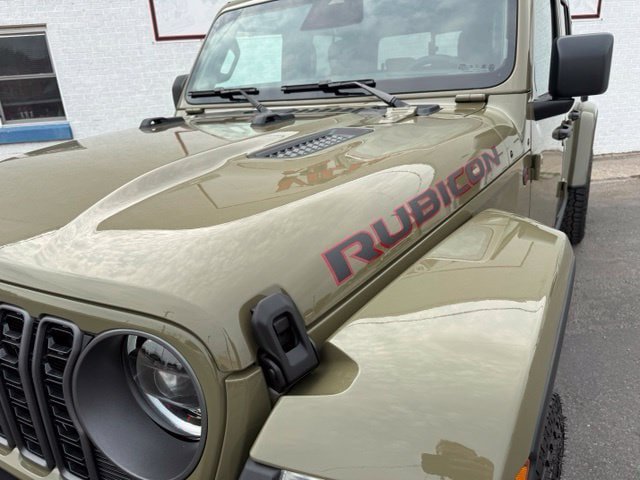 New 2027 Jeep Gladiator Rubicon AWD/4WD image 3