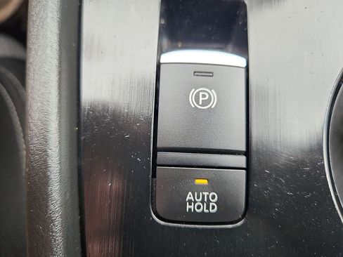 Used 2023 Nissan Rogue SV AWD/4WD image 23