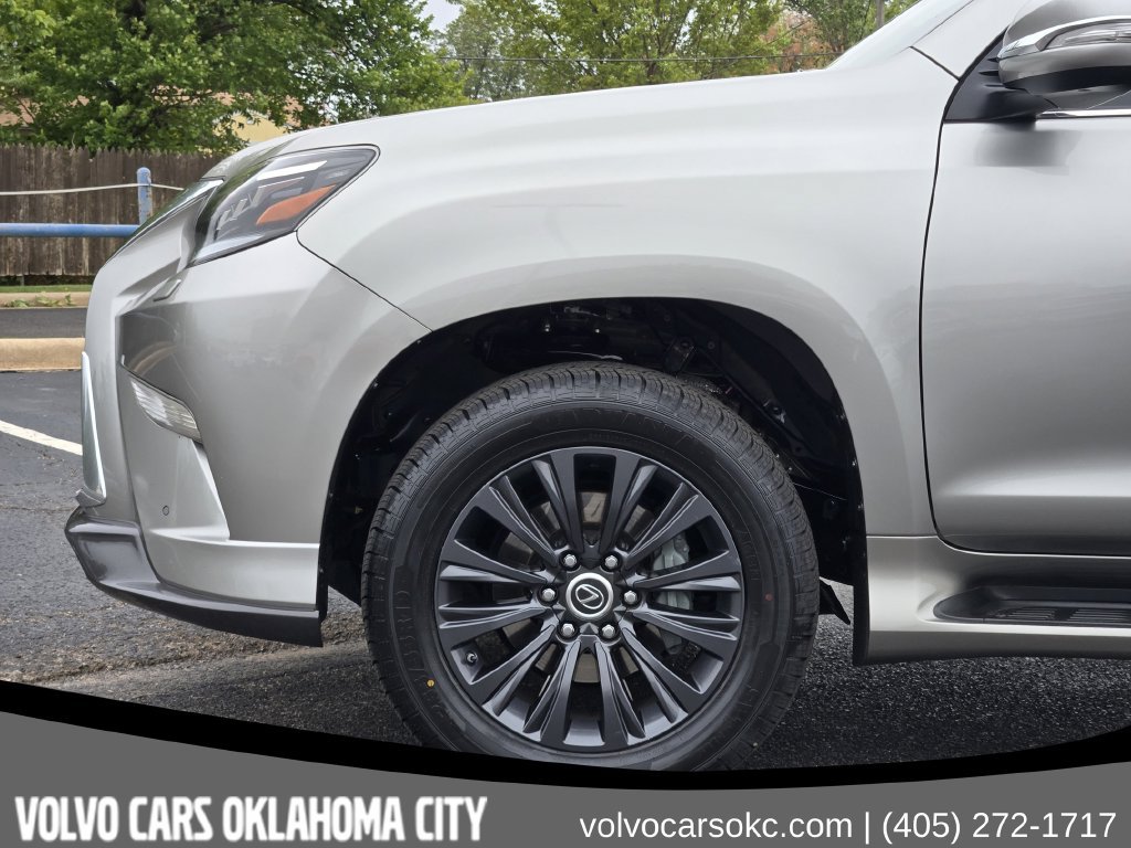 Used 2020 Lexus GX 460 Luxury w/ Luxury Sport Package AWD/4WD image 6