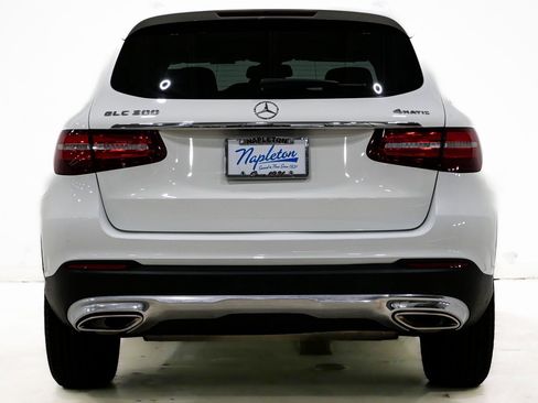 Used 2019 Mercedes-Benz GLC 300 4MATIC image 8
