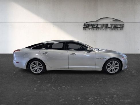 Used 2012 Jaguar XJ L RWD image 11