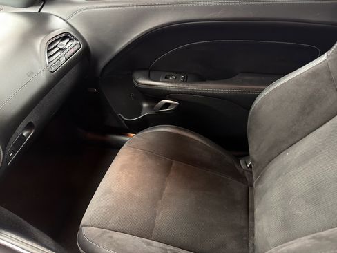 Used 2021 Dodge Challenger R/T Scat Pack w/ Plus Package image 23