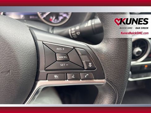 Used 2023 Nissan Sentra SV image 15