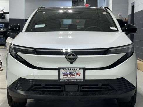 New 2026 Nissan Leaf Platinum+ w/ Cargo Package (Platinum+) FWD image 37