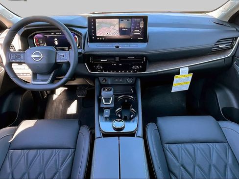 New 2026 Nissan Rogue Platinum w/ Platinum Premium Package AWD/4WD image 5