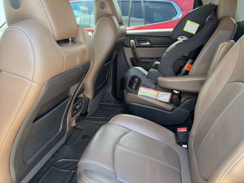 Used 2015 GMC Acadia SLT AWD/4WD image 2