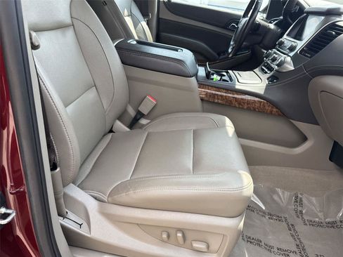 Used 2020 Chevrolet Tahoe Premier AWD/4WD image 18